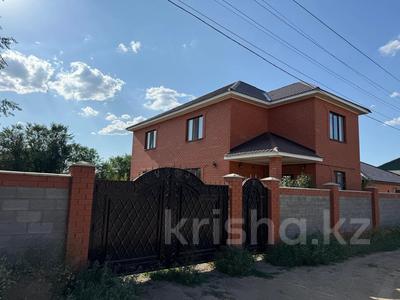 Жеке үй · 4 бөлме · 250 м² · 11 сот., Ак желкен 10, бағасы: 56 млн ₸ в Актобе, жилой массив Заречный-3