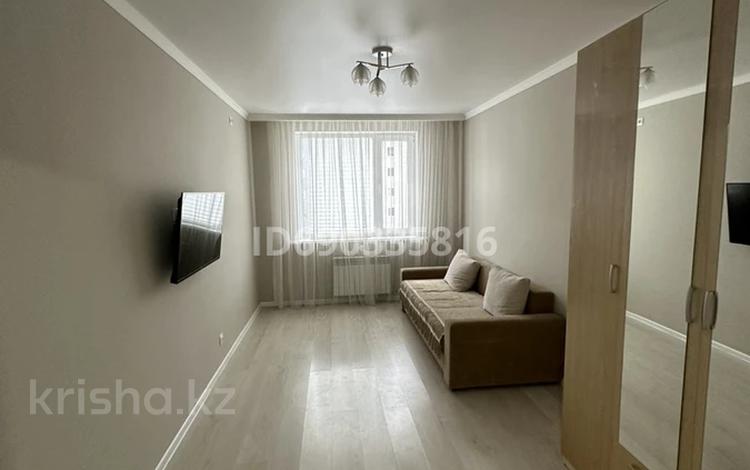 1-комнатная квартира, 40 м², 5/9 этаж помесячно, Төле би 46