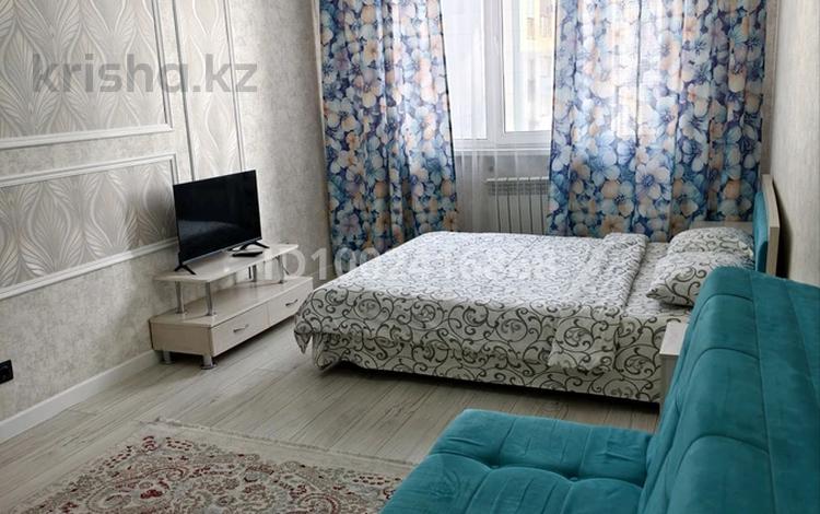 1-комнатная квартира · 46 м² · 7/12 этаж, Кошкарбаева 1144 за 16 000 ₸ в  — фото 7