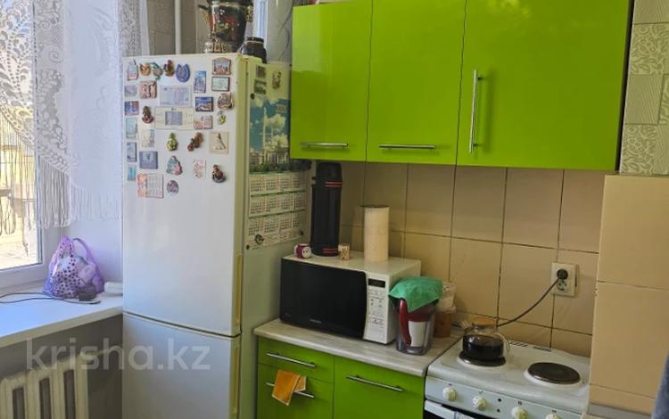 2-комнатная квартира · 57 м² · 2/3 этаж, Металлургов 26 — ДКМ за 15.9 млн 〒 в Усть-Каменогорске — фото 2