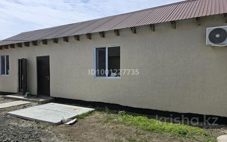 Отдельный дом · 3 комнаты · 100 м² · 10 сот., мкр Жулдыз-2, Олжағали куанбаев за 30 млн ₸ в Атырау — фото 4