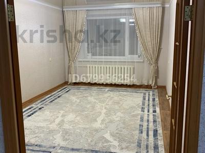 2-комнатная квартира, 60 м², 10/10 этаж, Жамбыл 40/1 за 19.6 млн 〒 в Уральске
