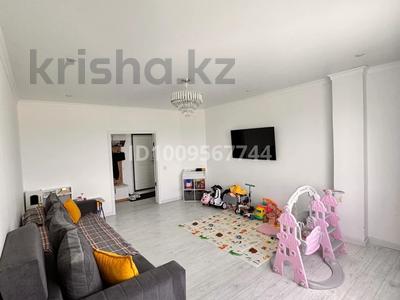 2-бөлмелі пәтер · 68.2 м² · 2/9 қабат, Майкудук, мкр Голубые пруды 12/2, бағасы: 21 млн 〒 в Караганде, Алихана Бокейханова р-н