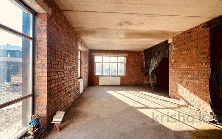 Отдельный дом · 5 комнат · 360 м² · 10 сот., Е988 — Нура Элит за 215 млн 〒 в Астане, Есильский р-н — фото 2