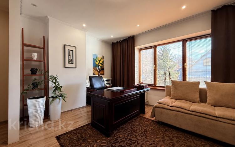 Отдельный дом · 4 комнаты · 290 м² · 7 сот., Природа 19 за 170 млн 〒 в Алматы, Бостандыкский р-н — фото 2