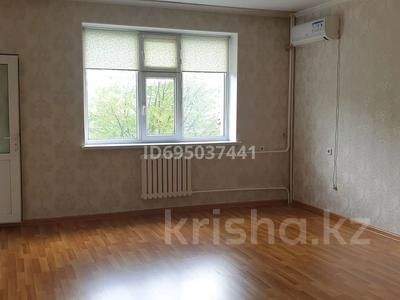 3-комнатная квартира, 74 м², 3/5 этаж, мкр Нурсат за 38.5 млн 〒 в Шымкенте, Каратауский р-н