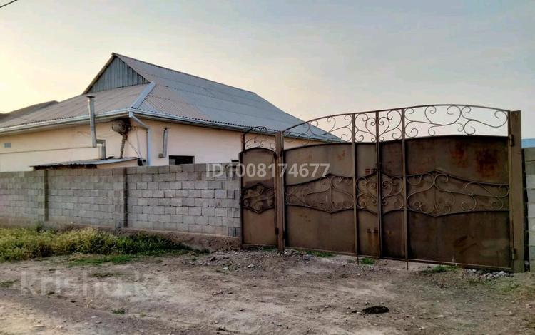 Отдельный дом · 5 комнат · 120 м² · 15 сот., С Нұрлы жол, ул И. Жансугурова 3 — Село находиться на против завода по производству мин. воды "Алекс" за 16 млн ₸ в Сарыагаш — фото 2