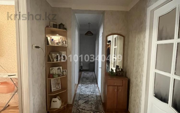 3-комнатная квартира · 69 м² · 3/3 этаж, мкр Новый Город, Жамбыла 19 — Алалыкина 1 за 28 млн ₸ в Караганде, Казыбек би р-н — фото 2