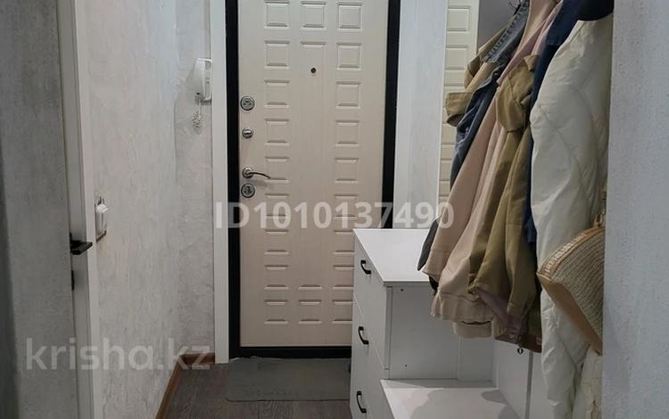 3-бөлмелі пәтер · 57 м² · 2/5 қабат, Момышулы — Дидар, бағасы: 11 млн ₸ в Темиртау — фото 2