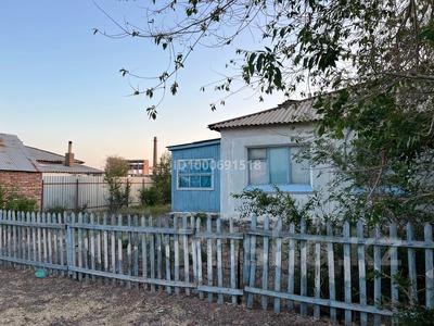 Часть дома · 4 комнаты · 80 м² · 10 сот., Пос. Торагалык , ул. Спортивная — Возле акимата за 10 млн 〒 в Балхаше