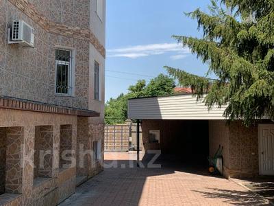 Отдельный дом · 5 комнат · 200 м² · 5 сот., мкр Коктобе, Оспанова за 1.5 млн ₸ в Алматы, Медеуский р-н