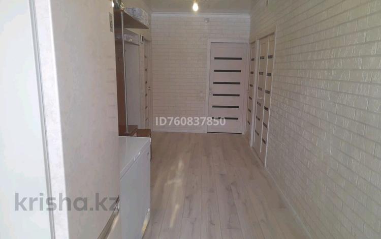 3-бөлмелі пәтер · 67.4 м² · 1/4 қабат, Акымбеков 127 — Қожанов мектебінің қасы, бағасы: 16 млн 〒 в Арыси — фото 2