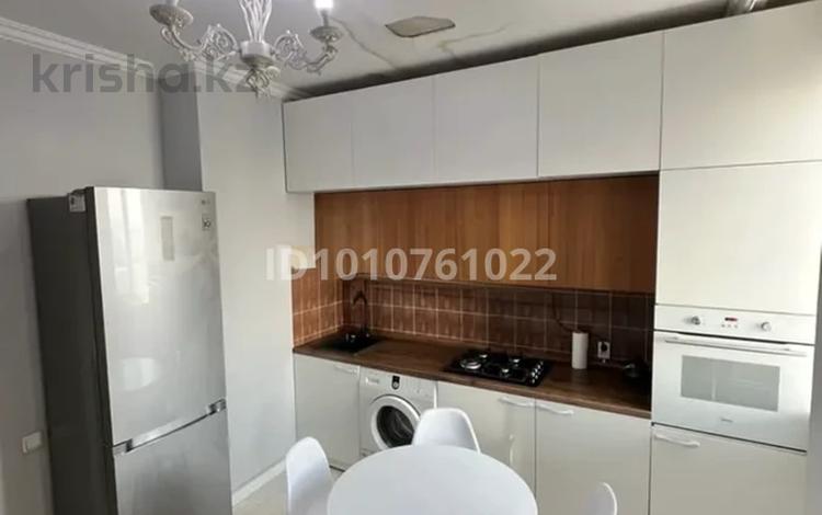 1-комнатная квартира · 40 м² · 6/6 этаж, мкр Кокжиек 8 — КАМАЗ центр за 18.7 млн ₸ в Алматы, Жетысуский р-н — фото 2