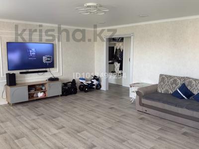 2-бөлмелі пәтер · 81.3 м² · 8/9 қабат, Академика Чокина 155-5 — Чокина-Павлова, бағасы: 38 млн ₸ в Павлодаре