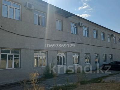 Промбаза · 50 соток, Ниеткалиева 93 б — улица Исатая за 250 000 〒 в Таразе