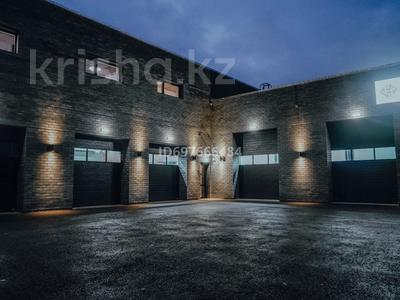 Отдельный дом · 5 комнат · 250 м² · 10 сот., Еркокше 27 за 400 млн 〒 в Астане, Алматы р-н