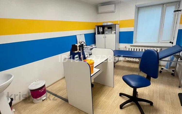 Медцентры и аптеки · 55 м² за 120 000 ₸ в Астане, Сарыарка р-н — фото 2