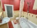 5-комнатная квартира · 239.6 м² · 5/6 этаж, мкр Михайловка , Аманжолова 3 за 85 млн ₸ в Караганде, Казыбек би р-н — фото 30