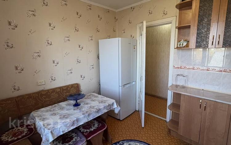 3-комнатная квартира · 64 м² · 4/5 этаж, Ауэзова 53 за 160 000 ₸ в Петропавловске — фото 2