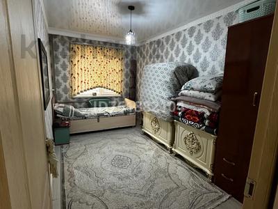 3-комнатная квартира · 65 м² · 1/5 этаж, 11-й микрорайон, 11-й микрорайон 203 за 28 млн 〒 в Шымкенте, Енбекшинский р-н