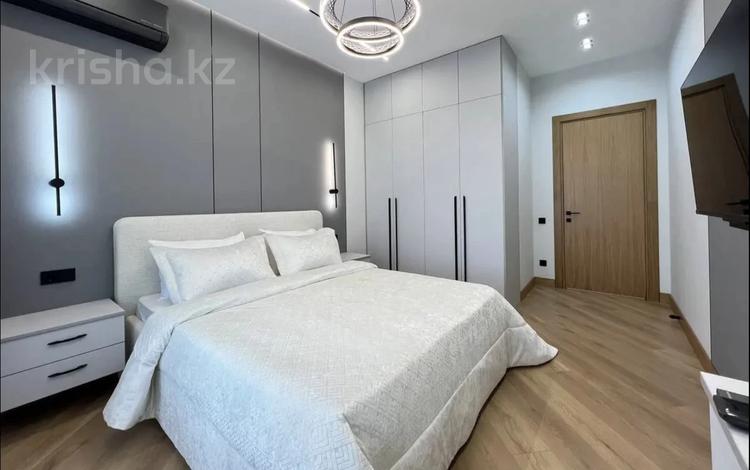 2-комнатная квартира · 70 м² · 7/17 этаж, Манаса 109а за 380 000 ₸ в Алматы, Алмалинский р-н — фото 2