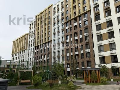 3-бөлмелі пәтер · 90 м² · 11/12 қабат, Толе Би 290/1 — Добрый день. Продажа квартиры от собственника, хороший ремонт и мебель, отличная локация. Надежный застройщик свой дом, рядом все необходимые соц объекты. Очень удобная планировка полноценное трех комнатная квартира. Приезжайте смотрите, рады будем показать, очень светлая,уютная квартира. Можно за наличку или в ипотеку., бағасы: ~ 92 млн ₸ в Алматы, Алмалинский р-н