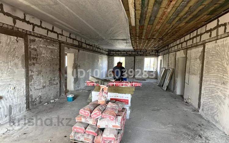 Кеңселер · 350 м², бағасы: 1.2 млн ₸ в Актобе, мкр 11 — фото 2