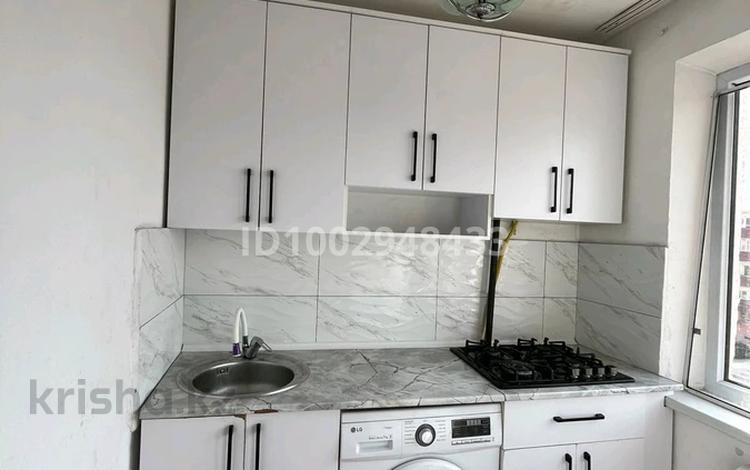 2-бөлмелі пәтер · 44.7 м² · 4/5 қабат, 1 мөлтек ауданы 2 үй 2 бөлме — Роддом,педколледж,магнат-шаңырақ супермаркет,талғат клиникасы, бағасы: 9 млн ₸ в Туркестане — фото 2
