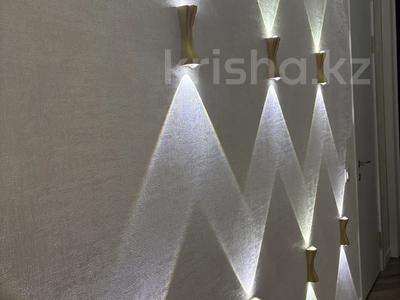 3-комнатная квартира · 85 м² · 2/8 этаж, Касым Аманжолов 20 — Райымбек батыра за 71 млн 〒 в Астане, Алматы р-н