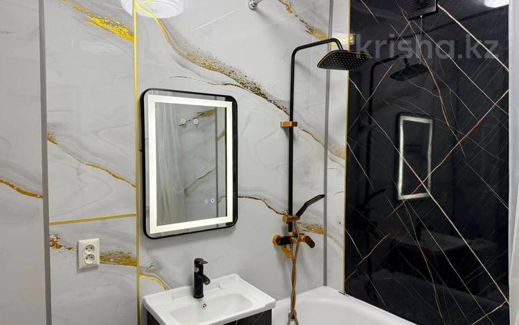 1-комнатная квартира · 31.8 м² · 2/5 этаж, Дуйсенова 114 за 23.5 млн ₸ в Алматы, Алмалинский р-н — фото 7