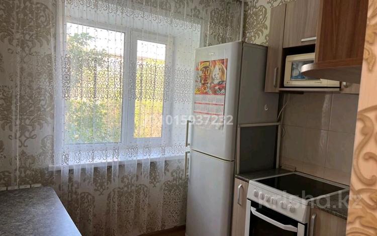 1-комнатная квартира · 32 м² · 3/5 этаж, бульвар Гагарина 12а за 150 000 ₸ в Усть-Каменогорске, Ульбинский — фото 2