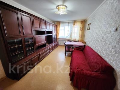 2-комнатная квартира, 47 м², 3/5 этаж помесячно, 6 микр 44 за 75 000 〒 в Темиртау