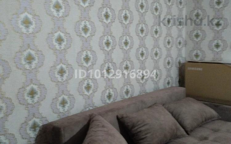 1-бөлмелі пәтер · 40 м², Карагайлы 58, бағасы: 130 000 ₸ в Семее — фото 2