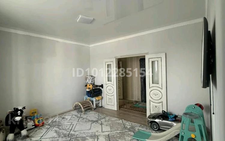 2-комнатная квартира · 55.4 м² · 8/9 этаж, Алашахана 22а за 18.5 млн ₸ в Жезказгане — фото 2