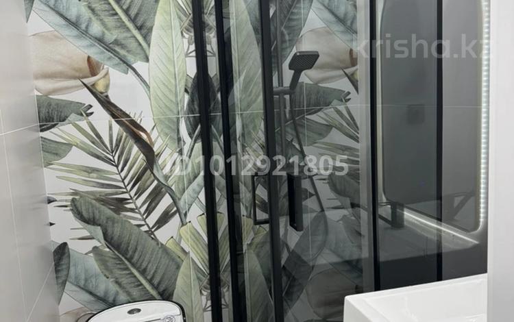 1-комнатная квартира · 30 м² · 13/17 этаж, Ауэзова 2/8 за 14 000 ₸ в Алматы, Алмалинский р-н — фото 2