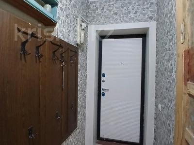 2-бөлмелі пәтер · 44 м² · 3/3 қабат, Гагарина — школа #2,#32, рынок базар, бағасы: 8.5 млн ₸ в Уральске