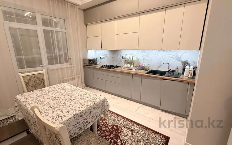 1-комнатная квартира · 40 м² · 8/9 этаж, 17-й микрорайон — Жк Бирлик за 200 000 ₸ в Шымкенте, Аль-Фарабийский р-н — фото 2
