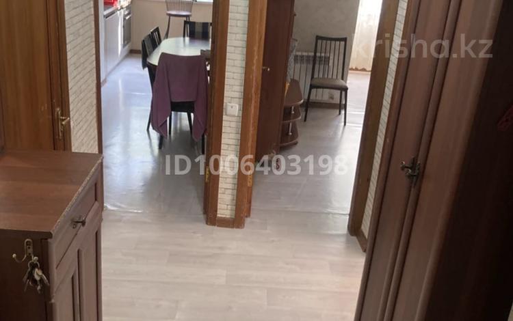 3-бөлмелі пәтер · 70 м² · 1/4 қабат, Переулок Достоевского 50а, бағасы: 20 млн ₸ в Таразе — фото 2