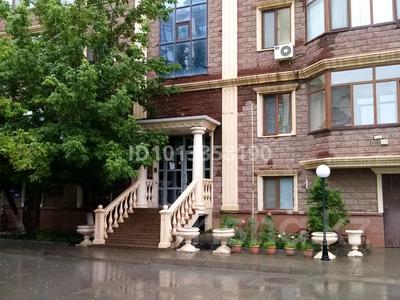 2-бөлмелі пәтер · 77.8 м² · 7/9 қабат, Центральный ш/а., Валиханова 21 — Возле Атырау жарык, бағасы: 34 млн ₸ в мкр Центральный