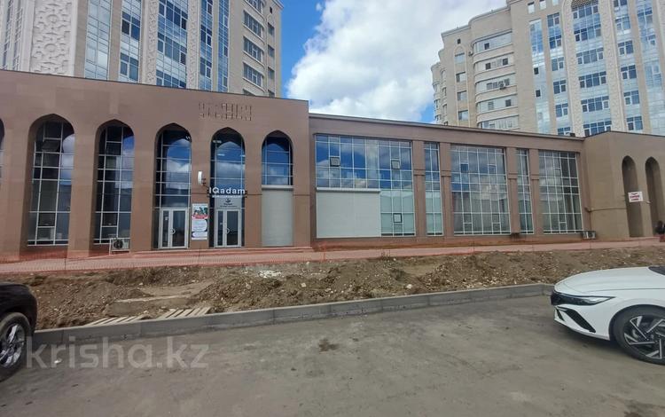 Свободное назначение, офисы, магазины и бутики, склады, общепит, салоны красоты, бани, гостиницы и зоны отдыха, фитнес и спорт, медцентры и аптеки, образование, развлечения, конференц-залы, студии · 796 м² за 3.5 млн ₸ в Астане, Алматы р-н — фото 2