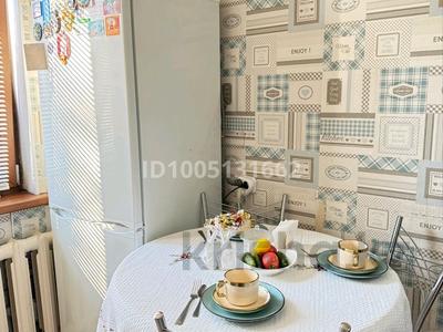 3-комнатная квартира · 61.5 м² · 2/5 этаж, Абая 64 — Пересечение улиц Абая-Курмангазы за 21 млн ₸ в Уральске, мкр Школьник