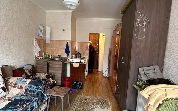 1-комнатная квартира, 16 м², 2/5 этаж, шухова за 5.8 млн 〒 в Петропавловске — фото 2
