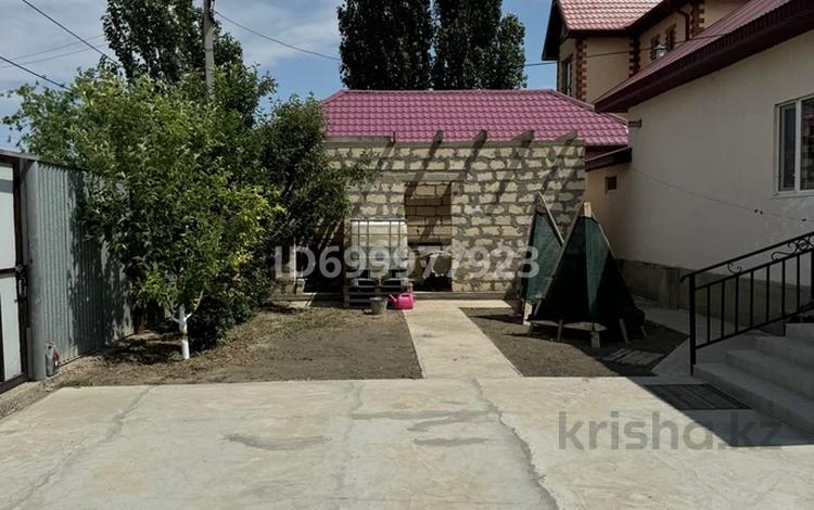 Жеке үй · 5 бөлме · 200 м² · 10 жүзд., Ракышева 14, бағасы: 45 млн ₸ в Атырау, мкр Мирас — фото 2