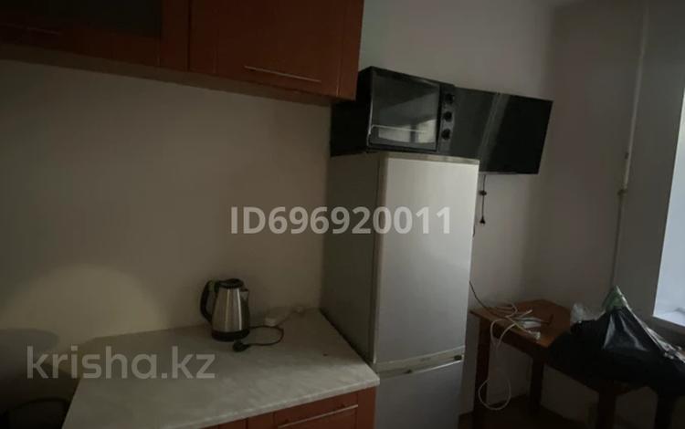 1 бөлме · 13 м² · 3 қабат, Шакарим кудайбердиулы 18, бағасы: 50 000 ₸ в Астане, Алматы р-н — фото 2