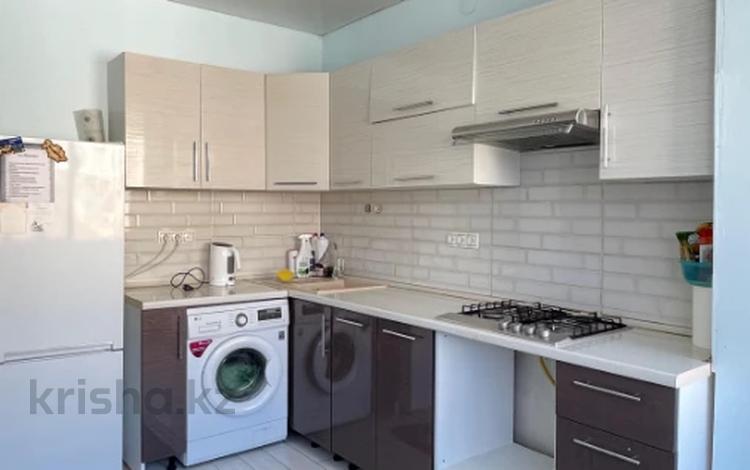 2-комнатная квартира · 65.4 м² · 4/6 этаж, 32В мкр 7 за 15.5 млн ₸ в Актау — фото 2