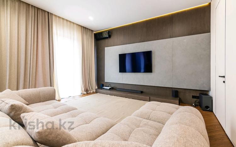 3-комнатная квартира · 117.4 м² · 3/3 этаж, Аль- Фараби 116 за 210 млн ₸ в Алматы, Медеуский р-н — фото 16