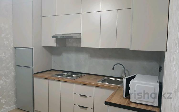 1-комнатная квартира · 44 м² · 2/12 этаж, мкр Гажайып 5/1 за 250 000 ₸ в Алматы, Алатауский р-н — фото 2