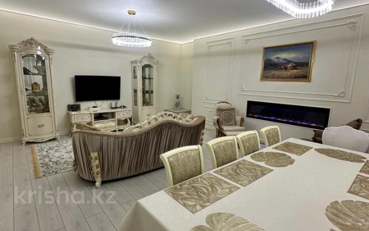 5-комнатная квартира · 221 м² · 5/6 этаж, Сатпаева 39а за 70 млн ₸ в Атырау — фото 2