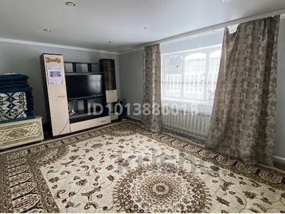 Отдельный дом · 4 комнаты · 100 м² · 5 сот., мкр. Зачаганск пгт 14/1 — Нарын 14/1 за 15 млн ₸ в Уральске