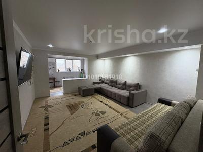 3-бөлмелі пәтер · 81.5 м² · 5/5 қабат, Ақбұлақ ш/а., Касыма шарипова — Саина -Райымбека, бағасы: 47.5 млн ₸ в Алматы, Алатауский р-н